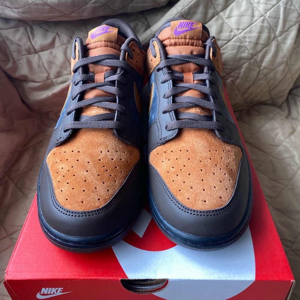 DS pair of Dunks